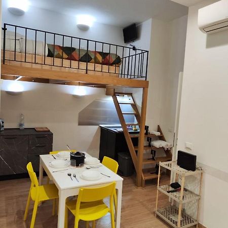 La Casa Di Bibi Apartment Genoa Bagian luar foto