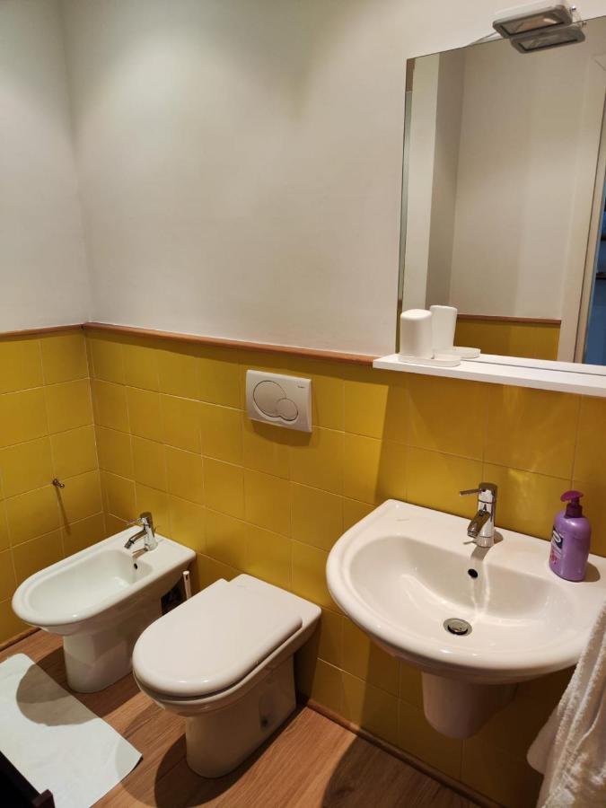 La Casa Di Bibi Apartment Genoa Bagian luar foto